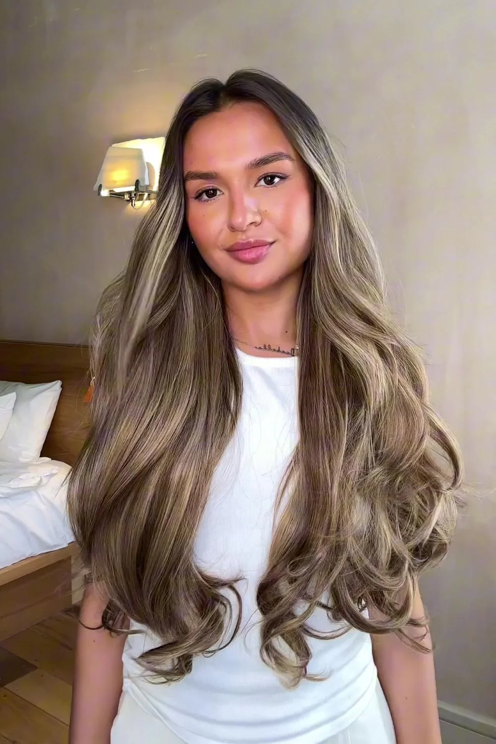 Super Thick 22" 5 Piece Blow Dry Wavy Clip In Hair Extensions - Image 4